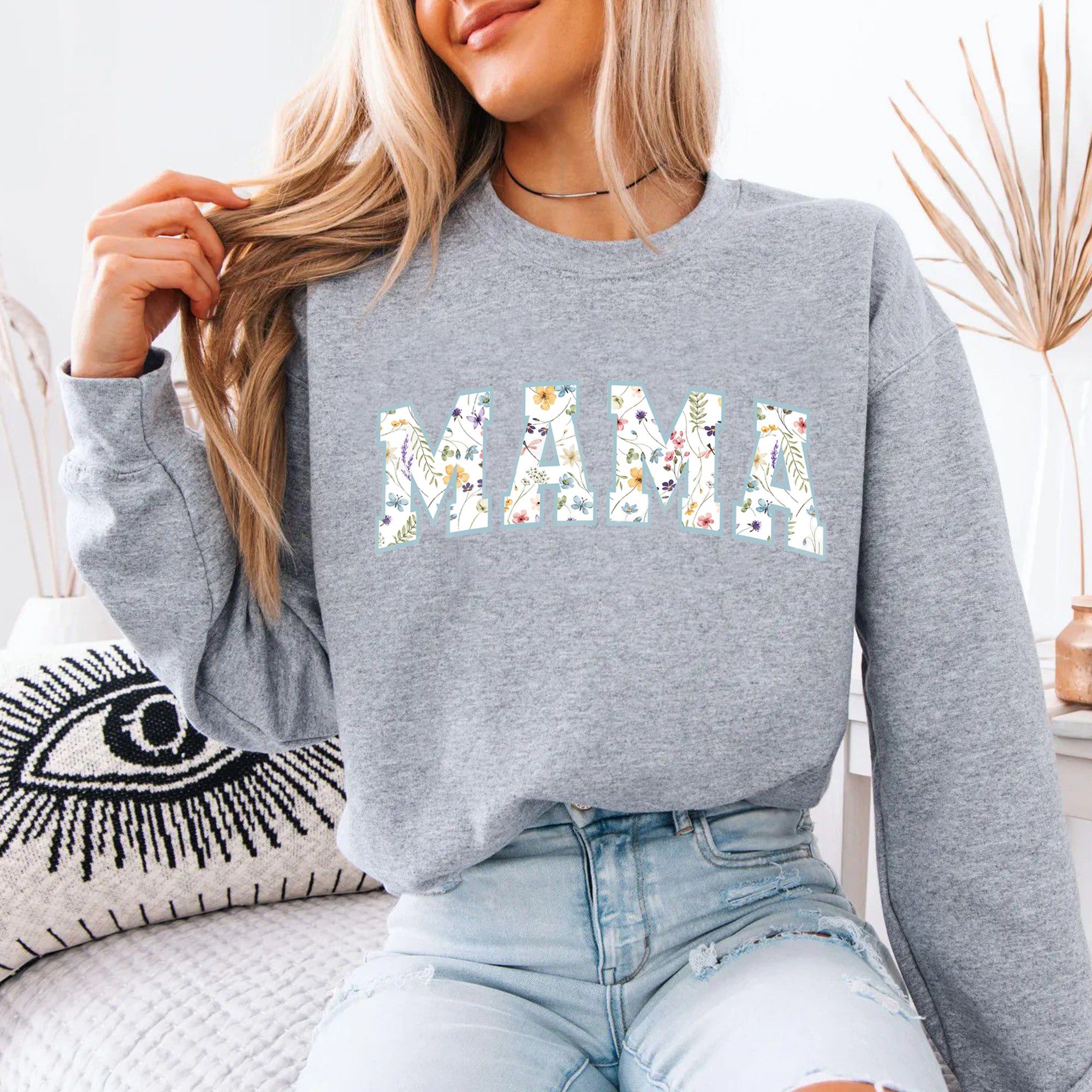 Matching MAMA and MINI Shirts, Mama & Mini Raising a Wildflower Sweatshirts, Cute Mommy and Me Outfits, Floral Mama and Daughter