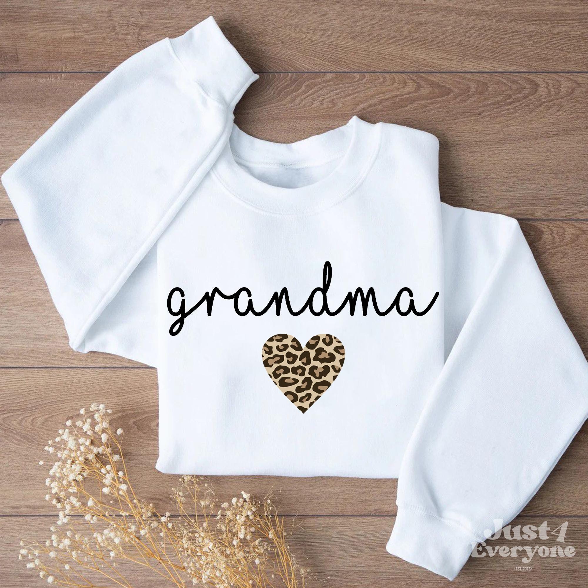 Grandma Sweatshirt with Leopard Heart, Gift for Grandma, Green Grandma Sweatshirt, Leopard Grandmother Pullover, Announcement Clothing Gifts