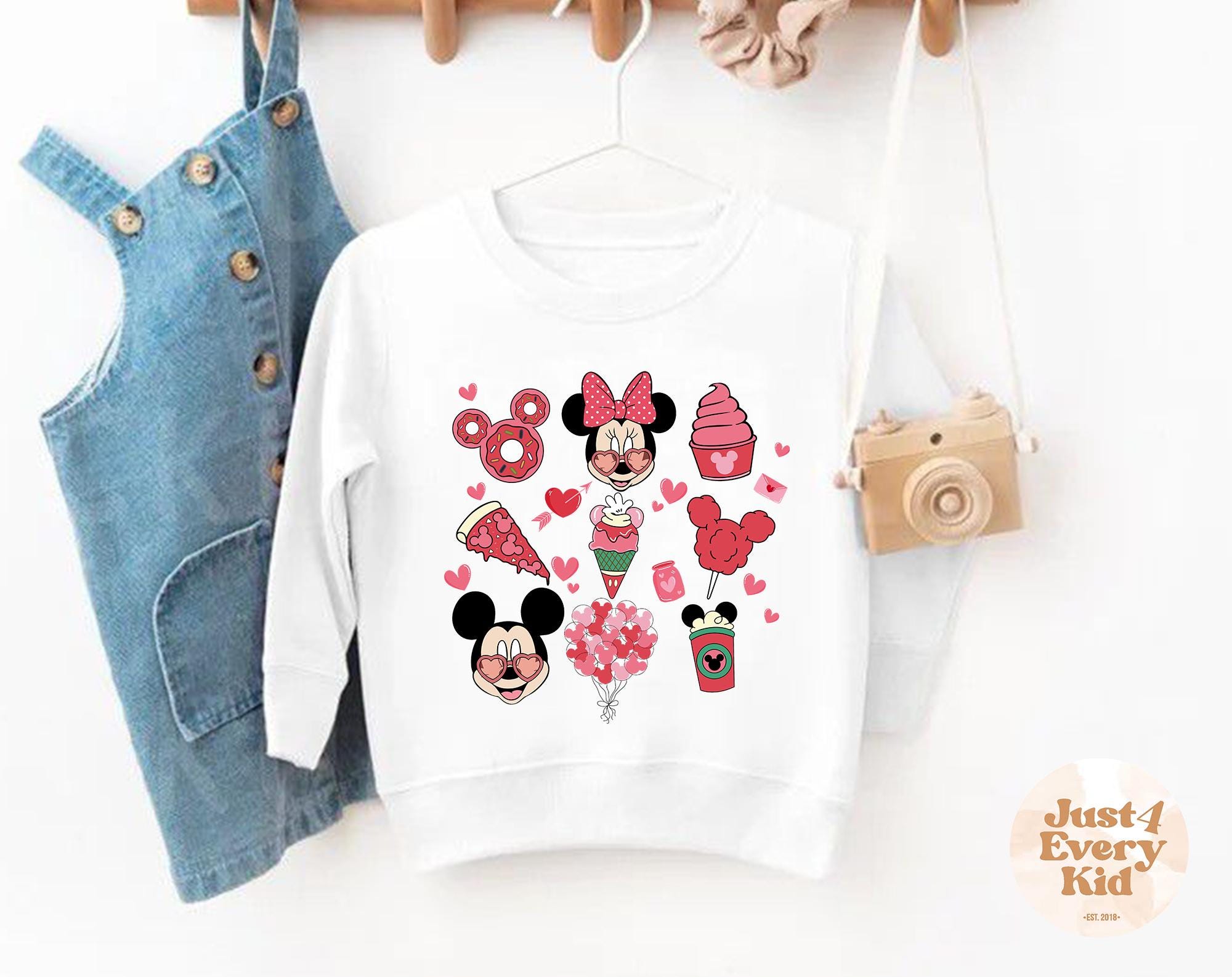 Sweatshirt for Toddlers, Disneyworld Kid Sweater, Disney Minnie and Mickey Sweatshirt, Disneyland Snacks Sweater, Snacking Around The World
