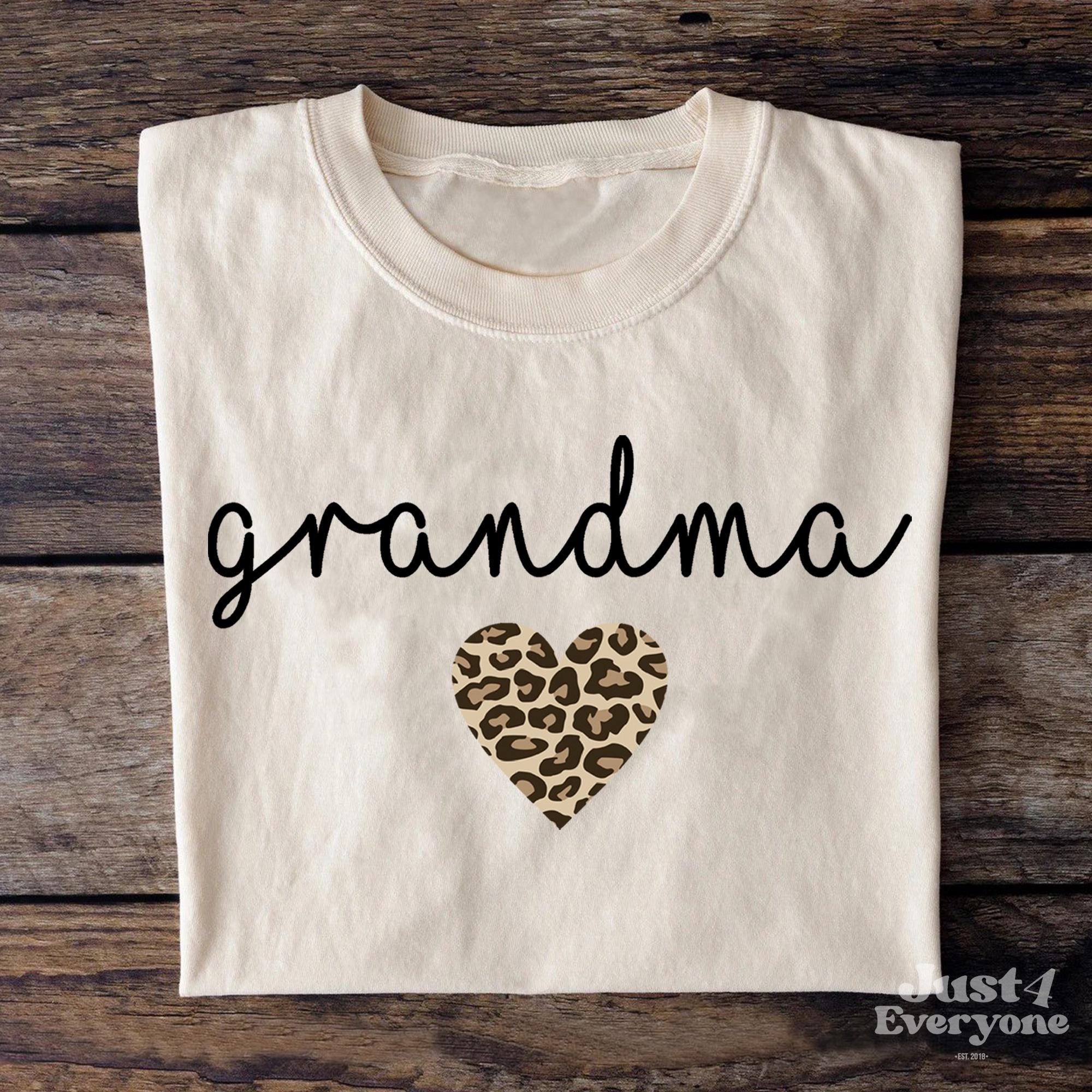 Grandma Sweatshirt with Leopard Heart, Gift for Grandma, Green Grandma Sweatshirt, Leopard Grandmother Pullover, Announcement Clothing Gifts
