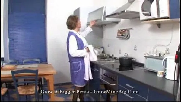 Nya mature fuck in the Kitchen filmer totalt