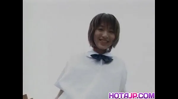 新的Akane Yoshizawa in uniform gives blowjob共有电影