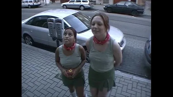 Nieuwe Two girl scouts suck and fuck films in totaal