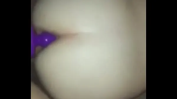 Nye Wife takes toy and dick film i alt