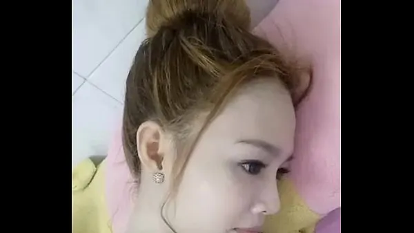 New Vietnam Girl Shows Her Boob 2 total Movies