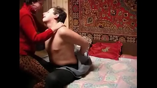 Celkový počet nových filmov: Russian mature and boy having some fun alone