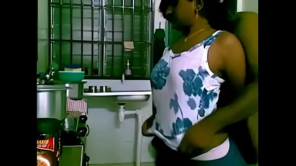 Nya See maid banged by boss in the kitchen filmer totalt