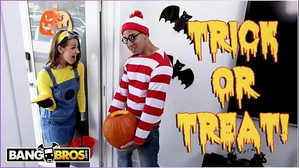 Nya BANGBROS - Trick Or Treat, Smell Evelin Stone's Feet. Bruno Gives Her Something Good To Eat filmer totalt