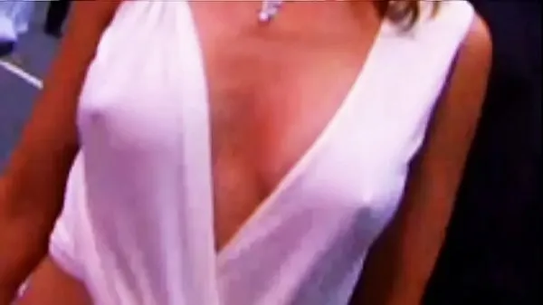 Nye Kylie Minogue See-Thru Nipples - MTV Awards 2002 filmer totalt