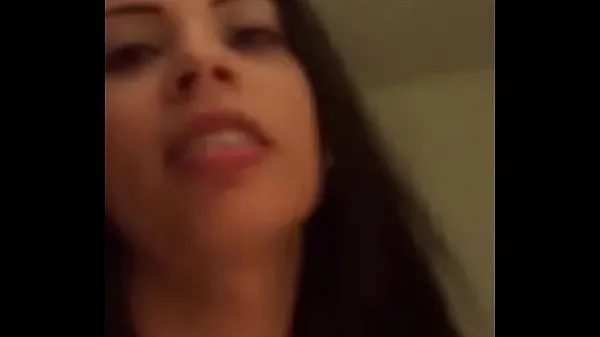 Tổng cộng Rich Venezuelan caraqueña whore has a threesome with her friend in Spain in a hotel phim mới