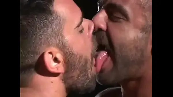 نئی The hottest fucking slurrpy spit kissing ever seen - EduBoxer & ManuMaltes کل موویز
