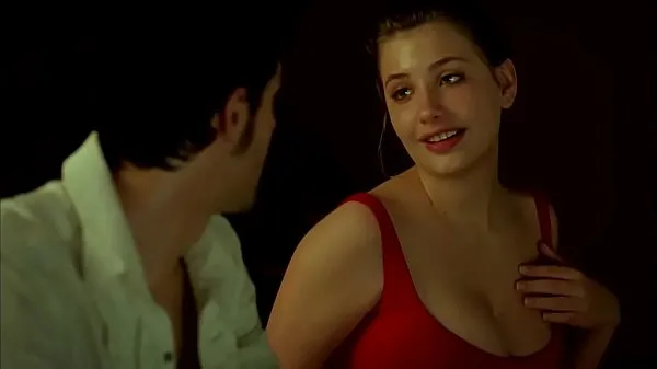 Νέες Italian Miriam Giovanelli sex scenes in Lies And Fat ταινίες συνολικά