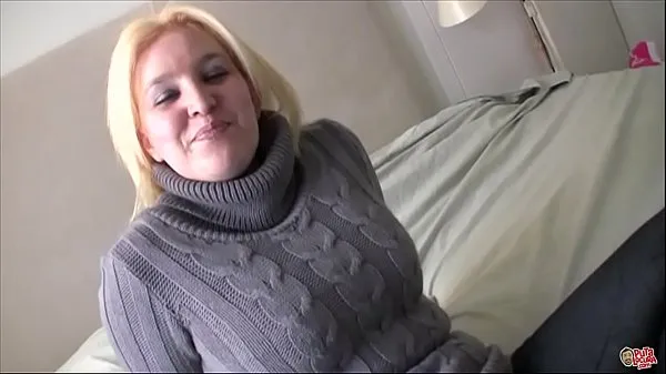 Uusia elokuvia yhteensä The chubby neighbor shows me her huge tits and her big ass