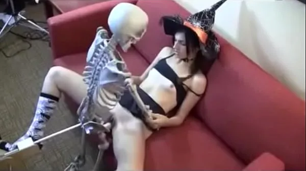 New witch giving to skull total Movies