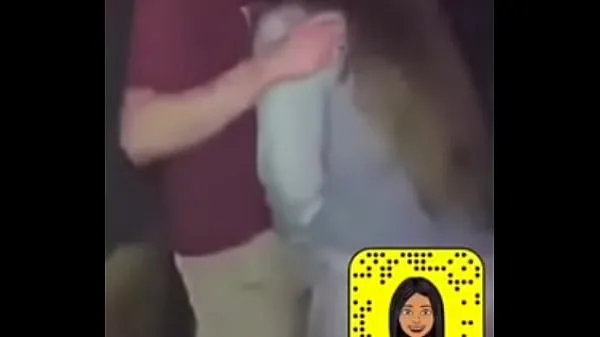 إجمالي Arab girl sucks in nightclub من الأفلام الجديدة