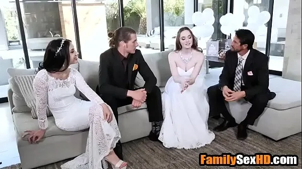 Nye Lesbian brides foursome fucked by their stepfathers filmer totalt