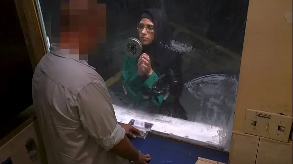 Uusia elokuvia yhteensä ARABS EXPOSED - Beautiful Muslim Refugee Needed A Helping Hand, Got Cock Instead