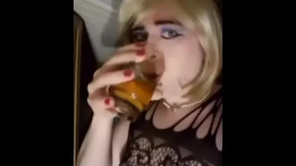 Nya Sissy Luce drinks her own piss for her new Mistress Miss SSP dumb sissy loser permanently exposed whore filmer totalt
