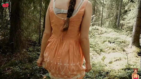 Nya Public Fuck in the Forest with Amateur Teenager MV filmer totalt