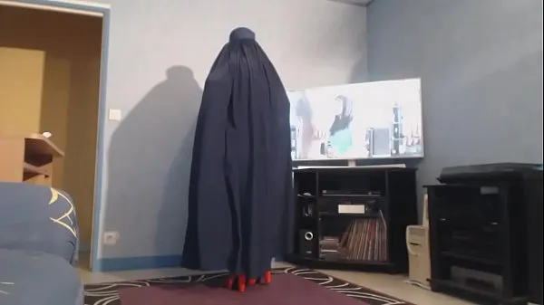 Yeni muslima big boobs in burka toplam Film