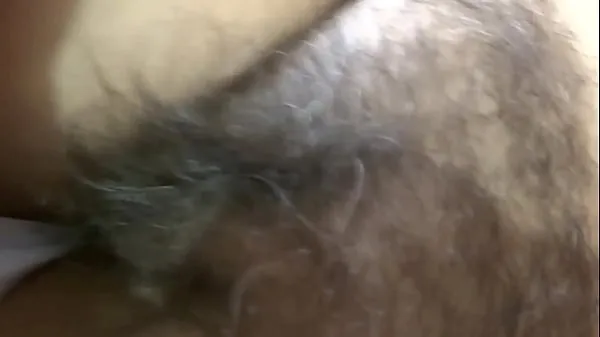 Nye My 58 year old Latina hairy wife wakes up very excited and masturbates, orgasms, she wants to fuck, she wants a cumshot on her hairy pussy - ARDIENTES69 filmer totalt