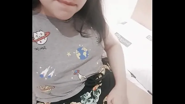 Cute petite girl records a video masturbating - Hana Lily Jumlah Filem baharu