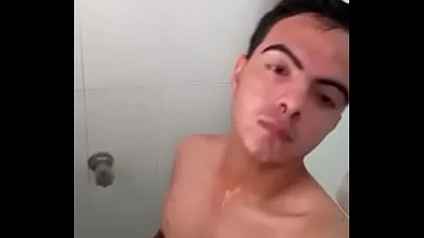 Nuovi Teen shower sexy men film in totale