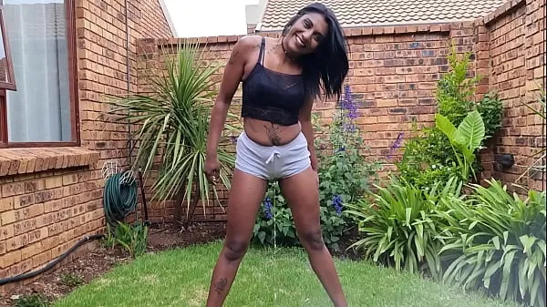 Nye Desi piss slut making everything wet and pissy as she pisses indoors and outdoors in different outfits film i alt