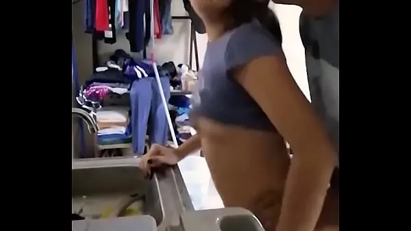 Nové filmy celkem Cute amateur Mexican girl is fucked while doing the dishes