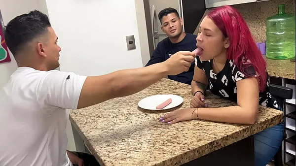 새로운 총 Housewife Wife Likes to Suck Sausage When her Husband's Friend Takes It in His Mouth She Turns into a Slut in Front of her Cuckold Husband개의 영화