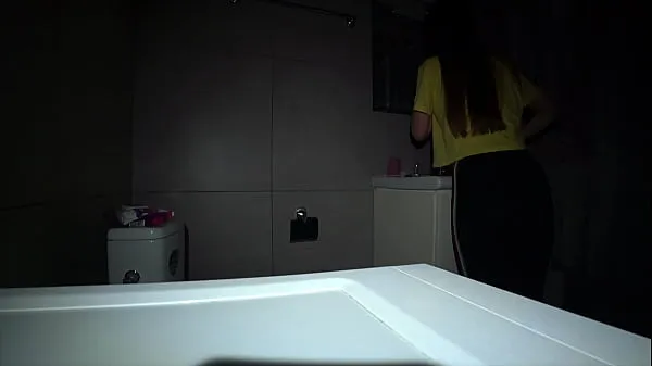 Nieuwe Real Cheating. Lover And Wife Brazenly Fuck In The Toilet While I'm At Work. Hard Anal films in totaal