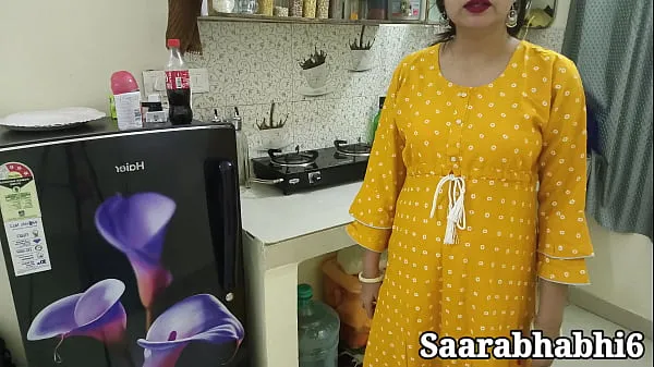 hot Indian stepmom got caught with condom before hard fuck in closeup in Hindi audio. HD sex video total Film baru