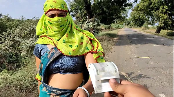 새로운 총 Gave 2000 thousand rupees to Komal and brought her to the lodge and fucked her without condom개의 영화