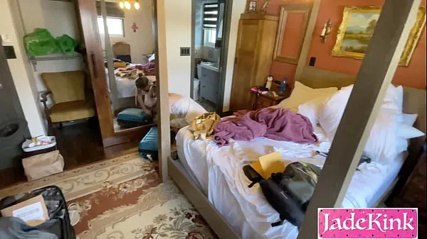 Amateur Girlfriend Fucked Rough in Airbnb While Packing total Film baru