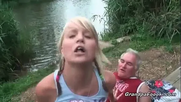 Nové filmy celkem Gorgeous blonde rides dick on the river shore